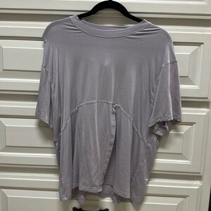 Lululemon Modal-Silk Blend Tie-Front
Yoga Tee FTLV 10